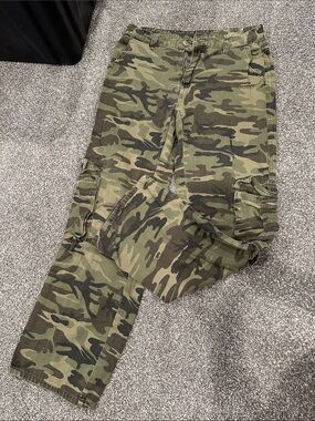 SHEIN Olive Green Camo Cargo Pants
